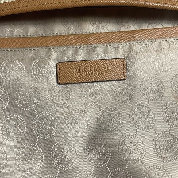 Michael Kors Kempton Signature Medium Pocket Tote (Camel/Tan)gold tone accent. - Picture 9 of 14